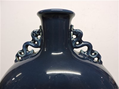 Lot 107 - A Chinese porcelain moon flask