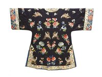 Lot 284 - A Chinese embroidered robe