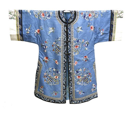 Lot 285 - A Chinese embroidered robe