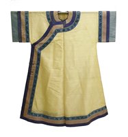 Lot 286 - A Chinese summer robe