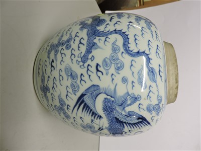 Lot 52 - A Chinese blue and white ginger jar