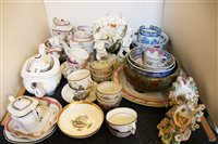 Lot 324 - A Sunderland plate and various ceramics