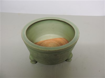 Lot 24 - A Chinese Longquan celadon censer