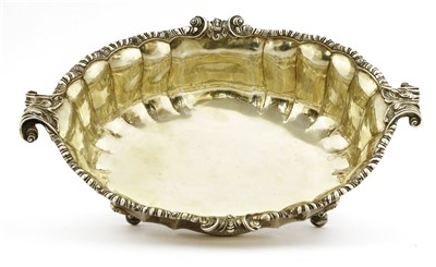 Lot 129 - A silver bowl