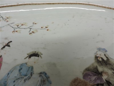 Lot 91 - A large Chinese famille rose meat dish