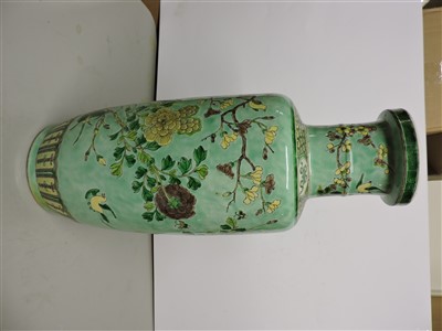 Lot 86 - A Chinese famille verte vase
