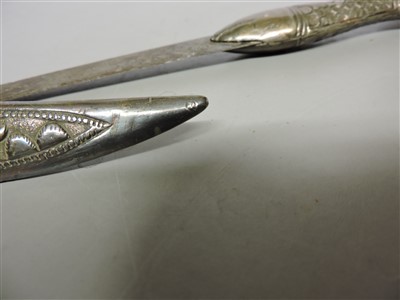 Lot 1 - An Indo-Persian silver dagger
