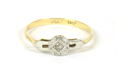 Lot 34 - An Art Deco single stone diamond ring