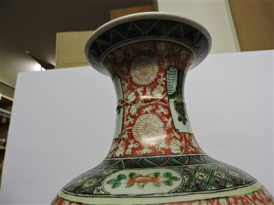 Lot 133 - A Chinese famille verte vase