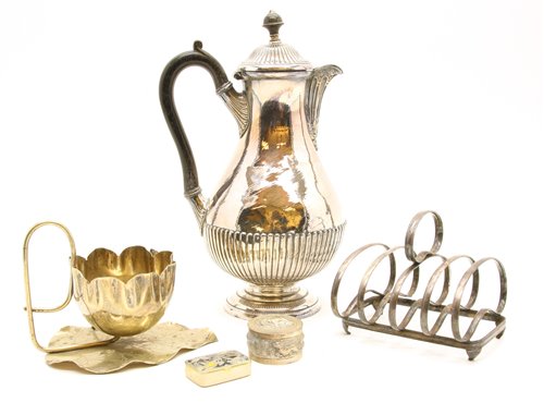 Lot 341 - Silver plate to include coffee pot