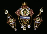 Lot 30 - An Italian silver gilt micro mosaic brooch/pendant and earring suite