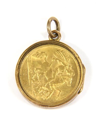 Lot 21 - A George V half sovereign, dated 1914