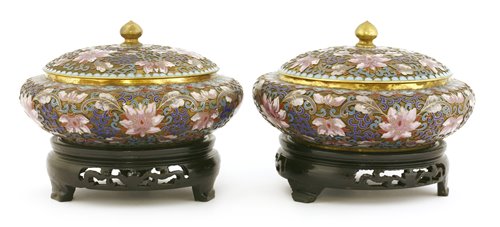 Lot 207 - A pair of Chinese cloisonné bowls and covers