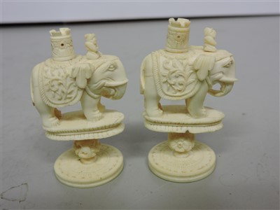 Lot 211 - A Chinese ivory part chess set