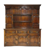 Lot 666 - An oak dresser