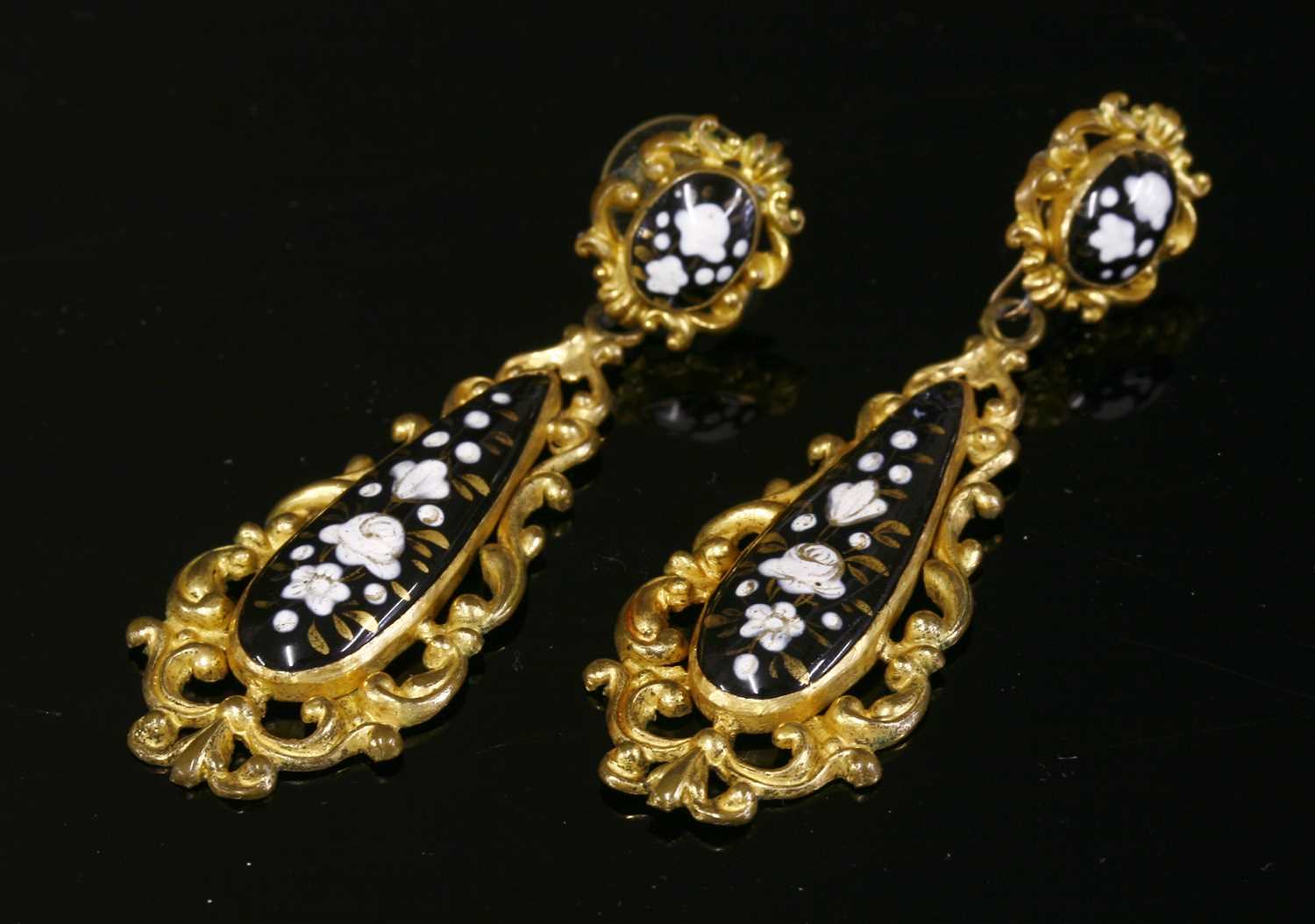 Lot 10 - A pair of gilt metal Swiss enamel style drop earrings, c.1830