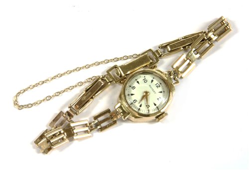 Lot 191 - A ladies 9ct gold Rotary mechanical bracelet watch