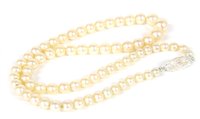 Lot 59 - A single row graduated cultured pearl necklace