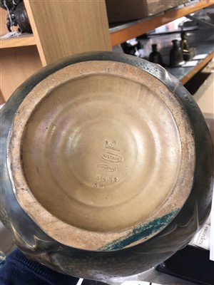 Lot 9 - An Amphora earthenware vase