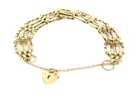Lot 30 - A 9ct gold four bar gate link bracelet