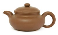 Lot 490 - A Chinese yixing ware teapot