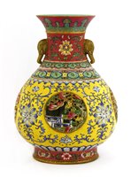Lot 136 - A Chinese famille rose vase