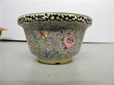 Lot 199 - A Chinese Canton enamelled bowl and cover
