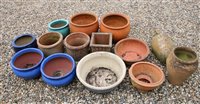 Lot 1098 - Collection of garden pots (14)