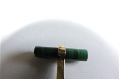 Lot 252 - A pair of 18ct gold Cartier interchangeable baton link cufflinks