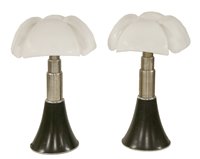 Lot 442 - A pair of 'Pipistrello' table lamps
