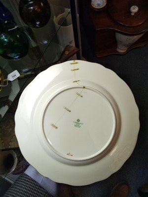 Lot 132 - A set of 12 Wedgwood porcelain dessert plates decorated with game birds, 23 cm diameter