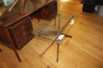 Lot 452 - A pair of side tables