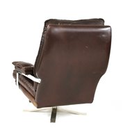 Lot 460 - A lounge chair