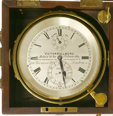 Lot 647 - A marine chronometer no. 9571