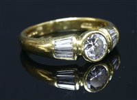 Lot 372 - An 18ct gold single stone diamond ring