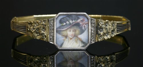 Lot 90 - A Belle Époque gold and diamond set painted miniature plaque bracelet, c.1915