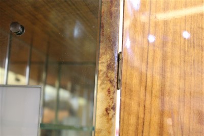 Lot 576 - An Aldo Tura 'book' cocktail cabinet