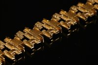 Lot 242 - A 9ct gold geometric link bracelet
