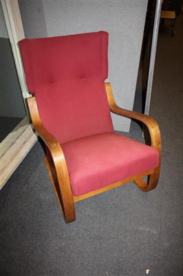 Lot 512 - A model 401 lounge armchair
