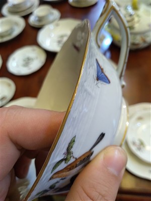 Lot 256 - An Herend porcelain 'Rothschild Bird' pattern part tea, coffee and dinner service