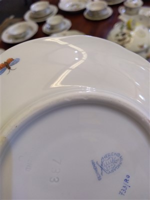 Lot 256 - An Herend porcelain 'Rothschild Bird' pattern part tea, coffee and dinner service