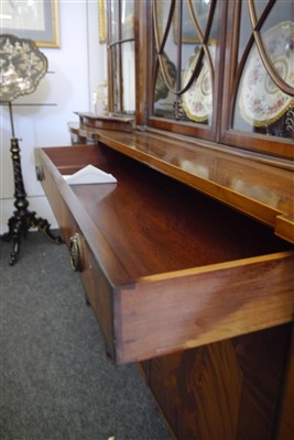 Lot 567 - An Edwardian strung mahogany display cabinet