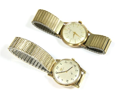 Lot 283 - A gentlemen's gold Avia mechanical bracelet watch