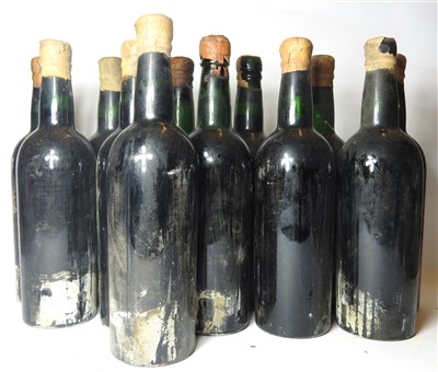 Lot 97 - Graham's, 1963, twelve bottles