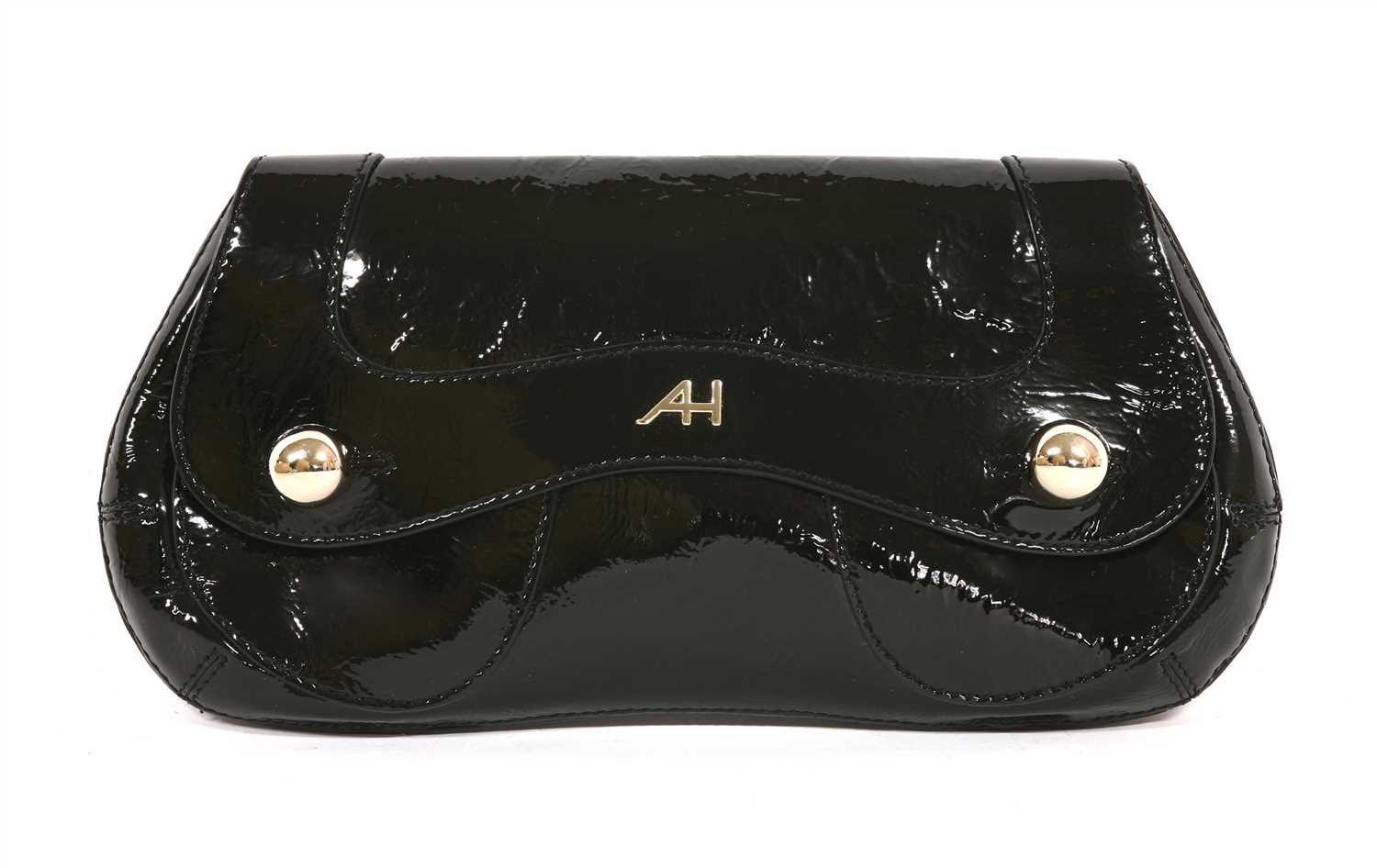 Lot 784 - An Anya Hindmarch black patent clutch handbag