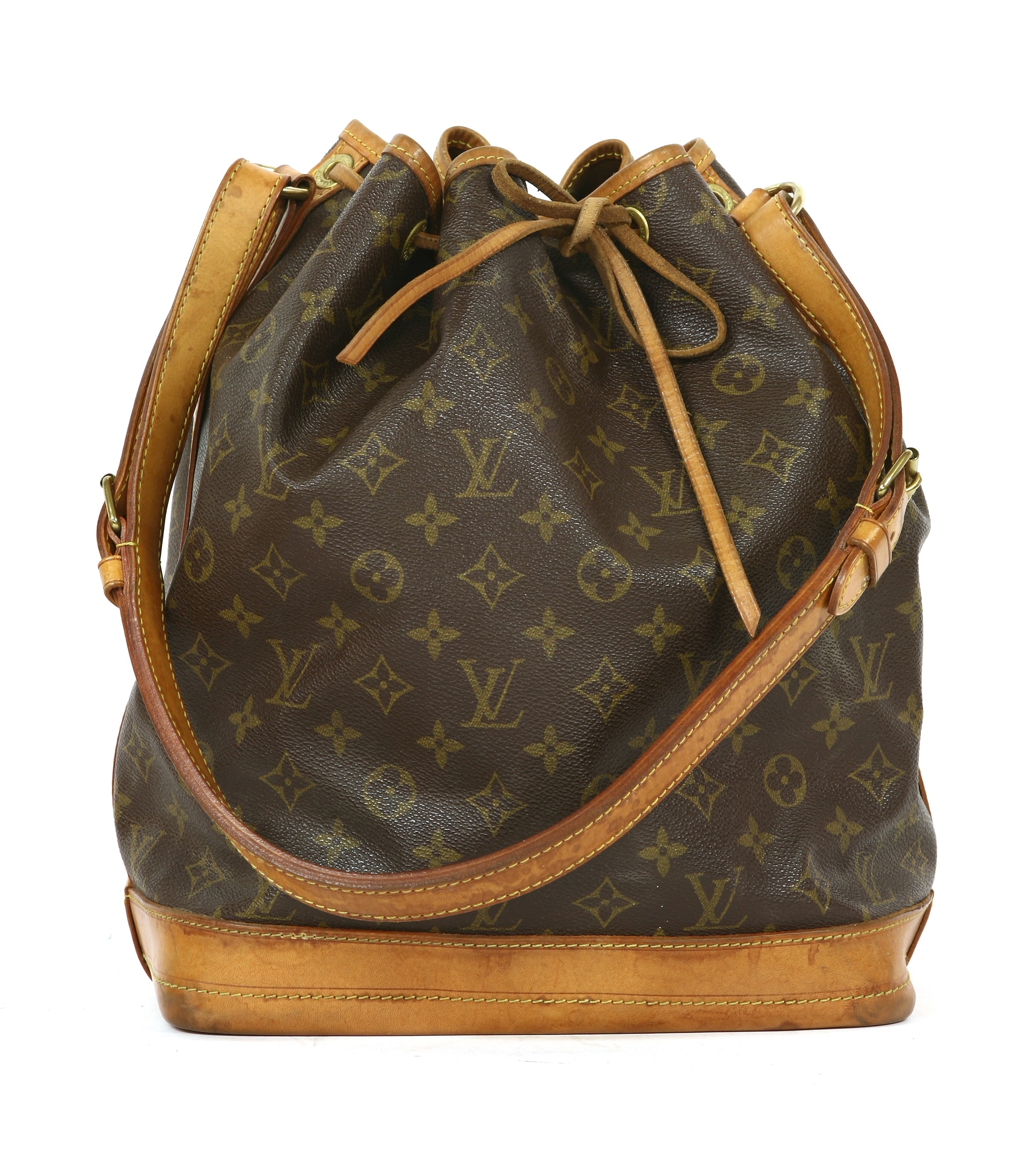 Sold at Auction: Louis Vuitton, Louis Vuitton GM Bucket Bag with