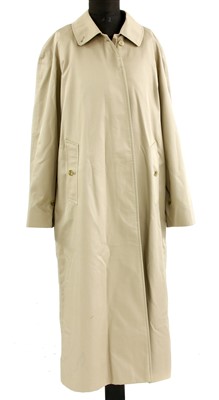 Lot 255 - A ladies Burberry mackintosh trench