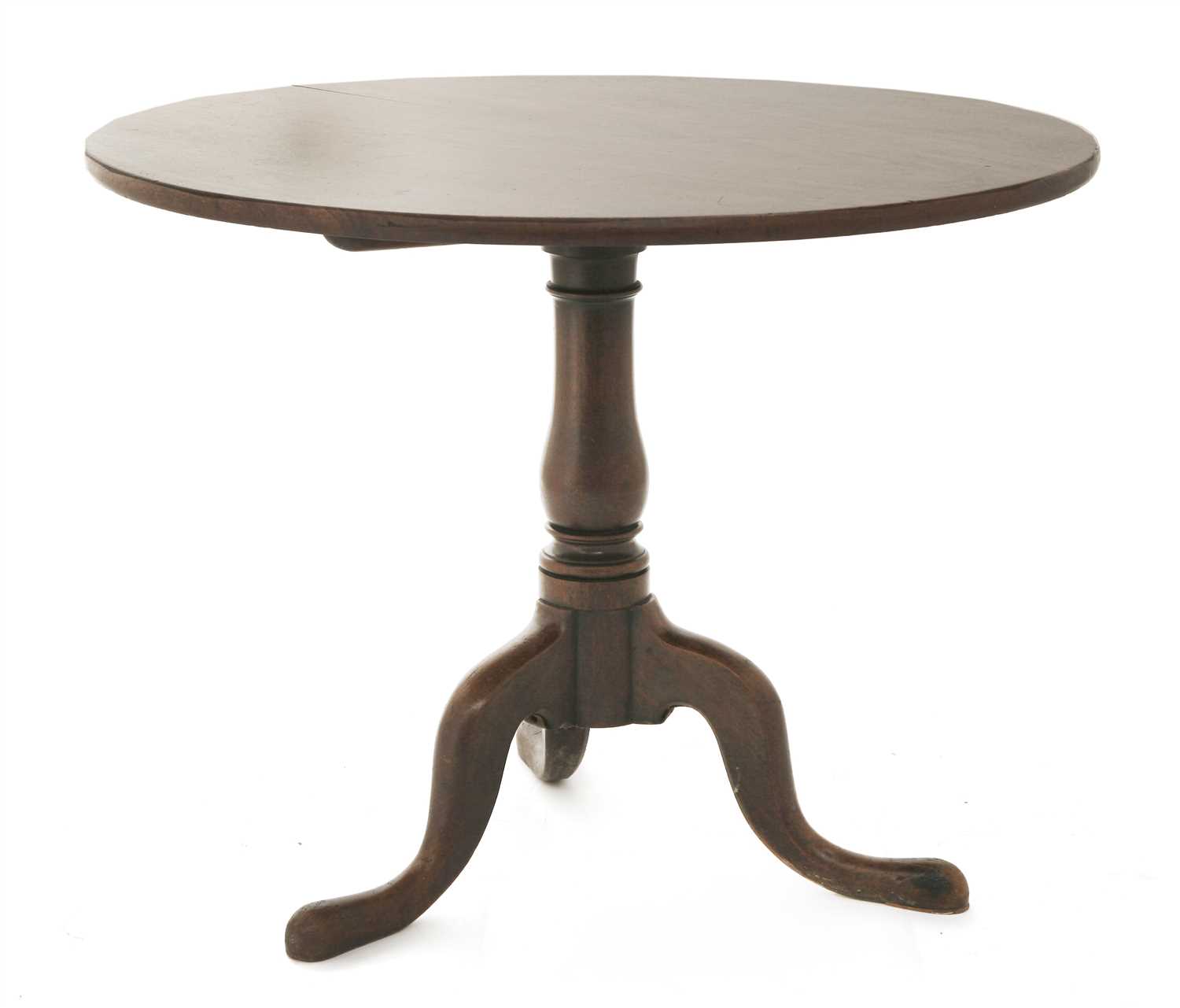 Lot 159 - An oak tripod table