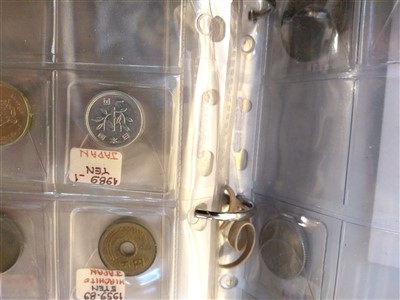 Lot 114 - Coins
