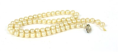 Lot 25 - A fitted cased for a single row cultured pearl necklace